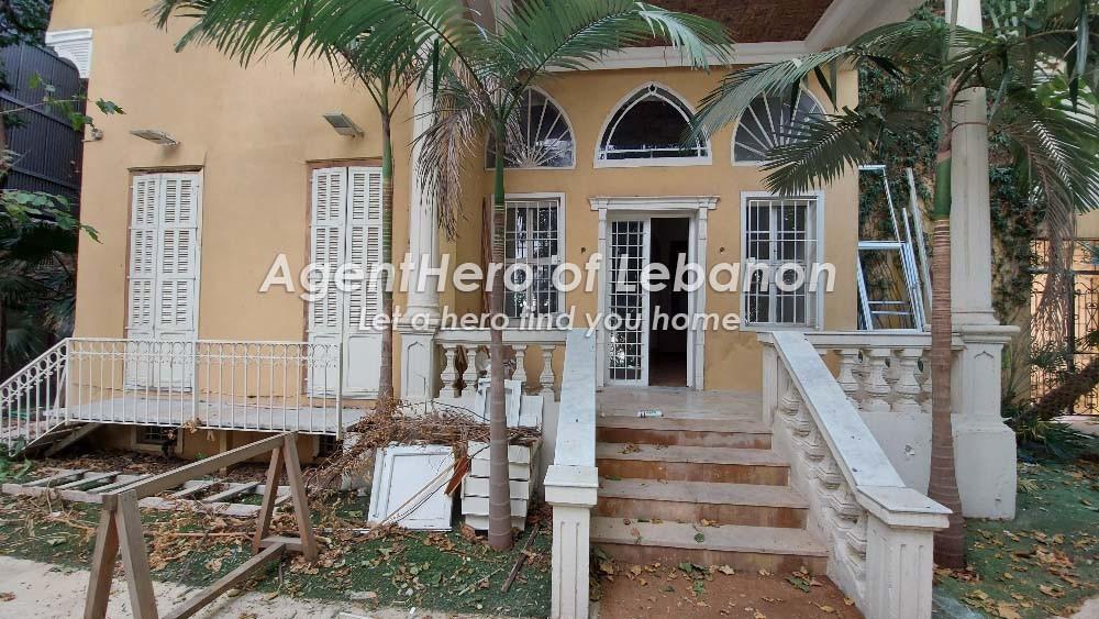 Private Villa &amp; Garden For Rent in Achrafieh