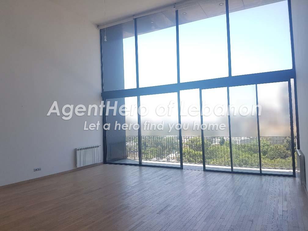 Spacious Loft Style Apartment – Achrafieh