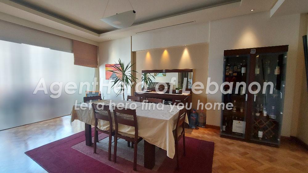 Vintage Apt | Large Terrace | Prime Location