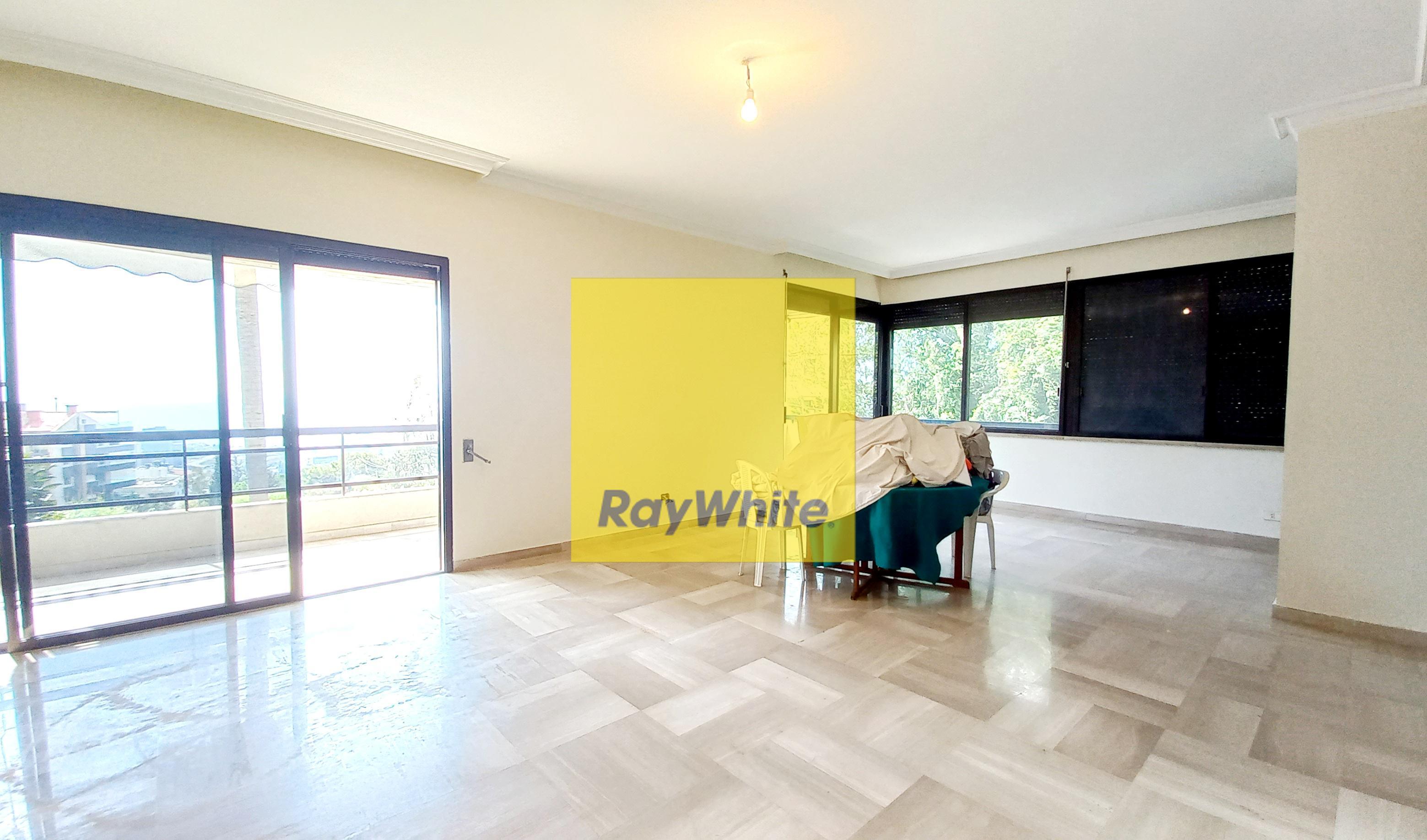 Spacious apartment for rent in Aoukar