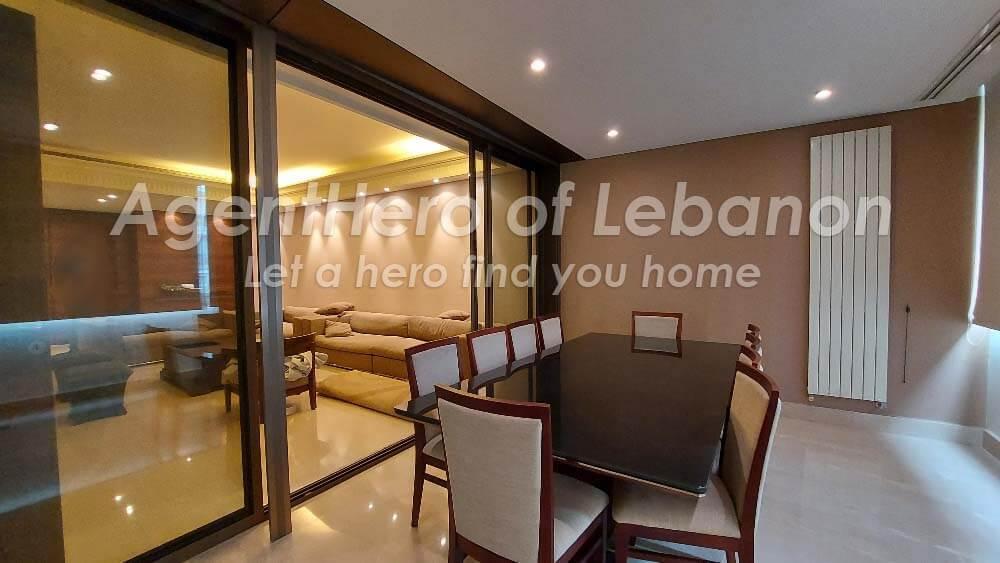 Elegant Apt | Indoor Activity | Prime Location