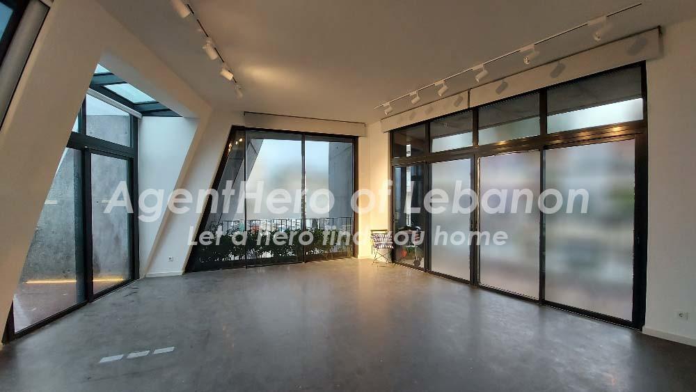 Stylish Bldg | 3 Balconies | Sea & Mountain View