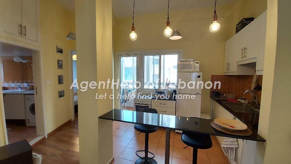 Charming Traditional Apartment + Terrace!