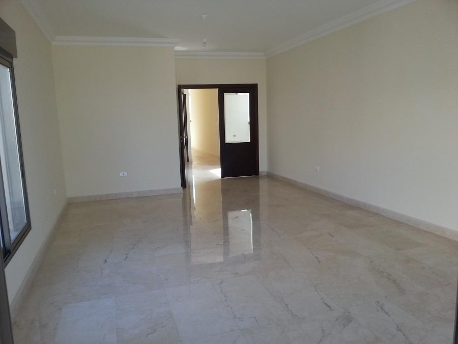3 bedroom apartment on Mar Elias Street