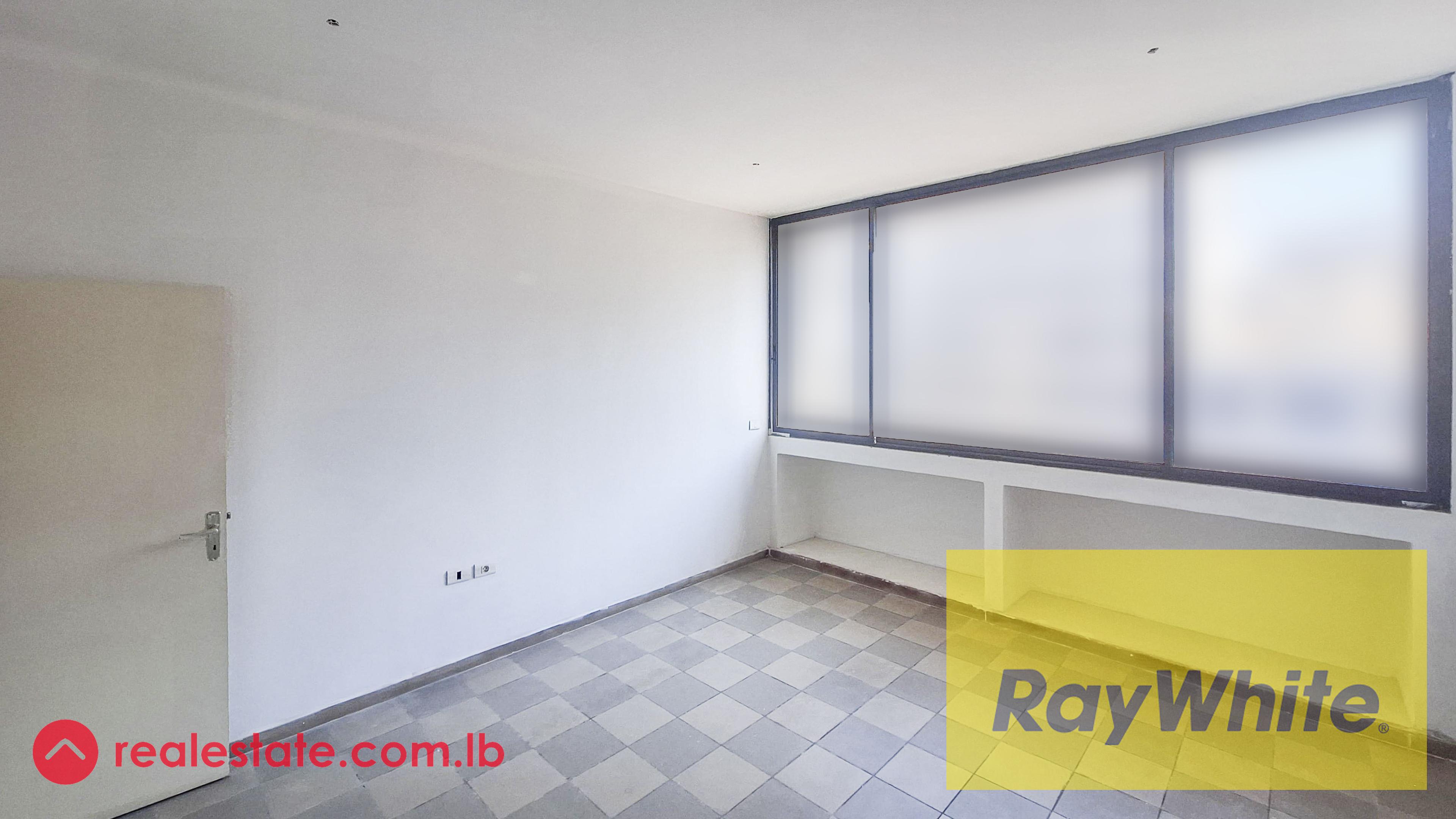 Office for Sale in Dekwaneh