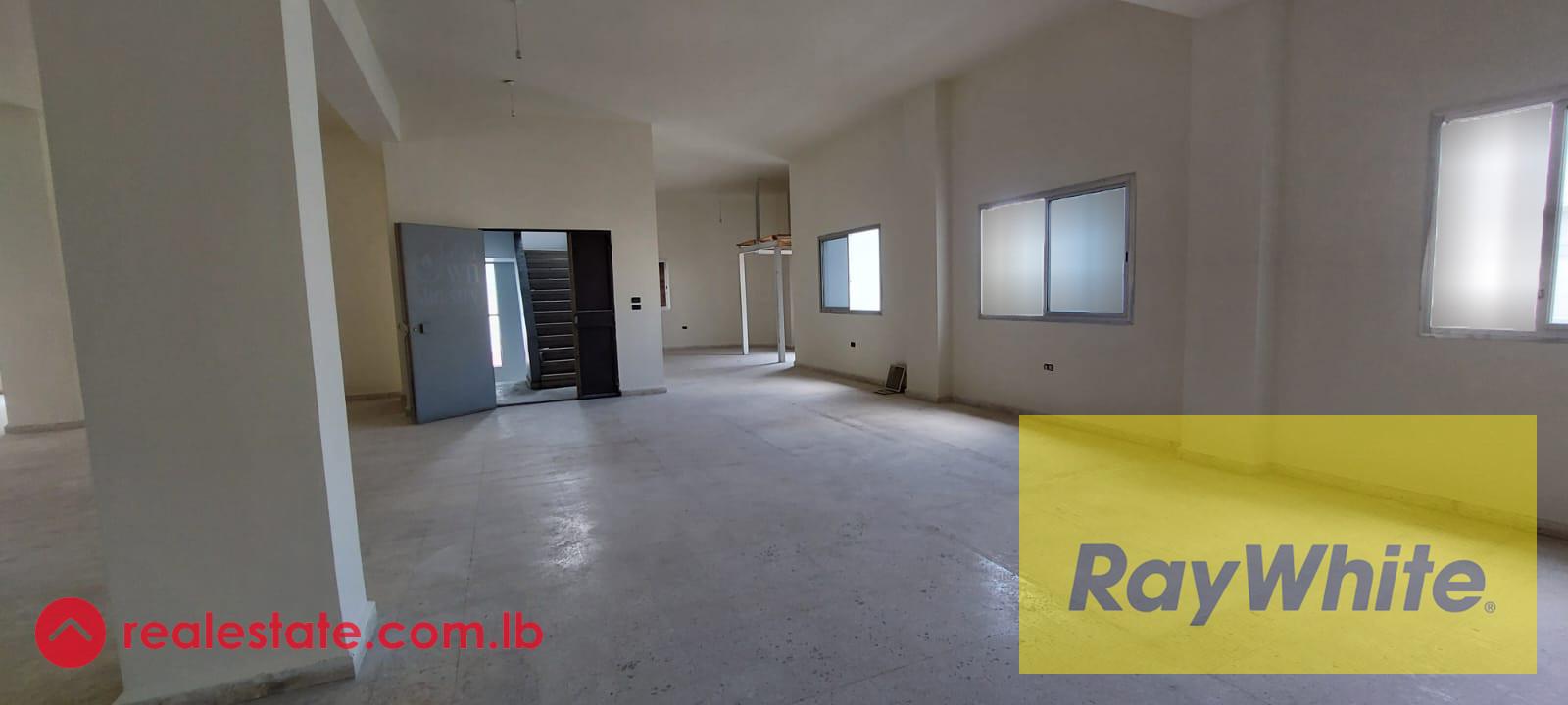 For Rent Warehouse in Sin El Fil