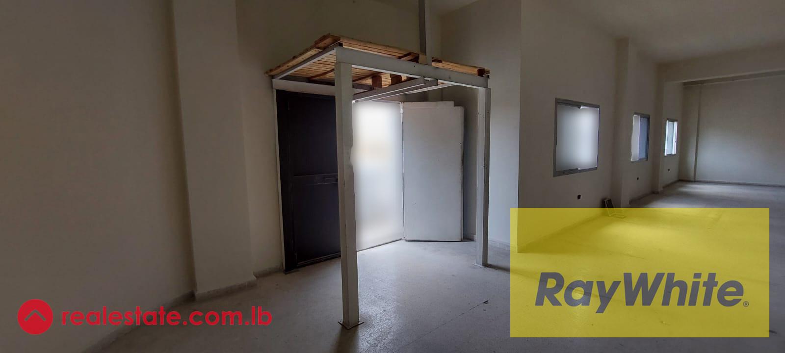 For Rent Warehouse in Sin El Fil