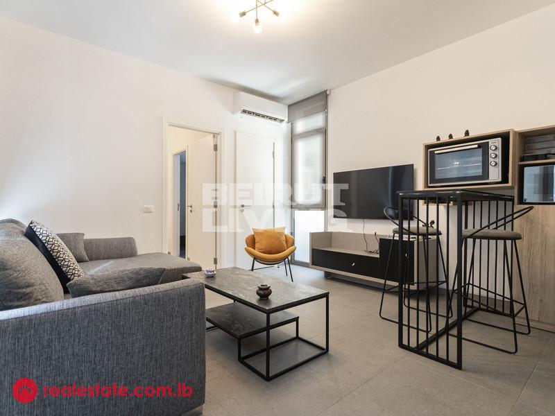 Convenient and Sunny Flats