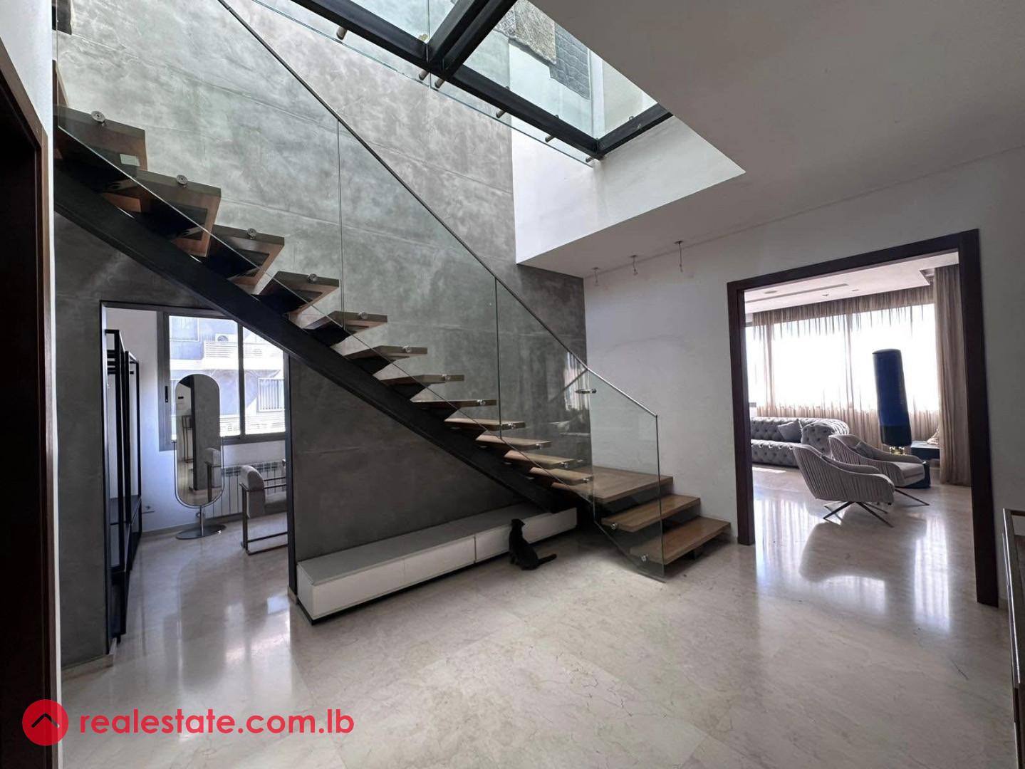 Stunning duplex / terrace/2 parking .