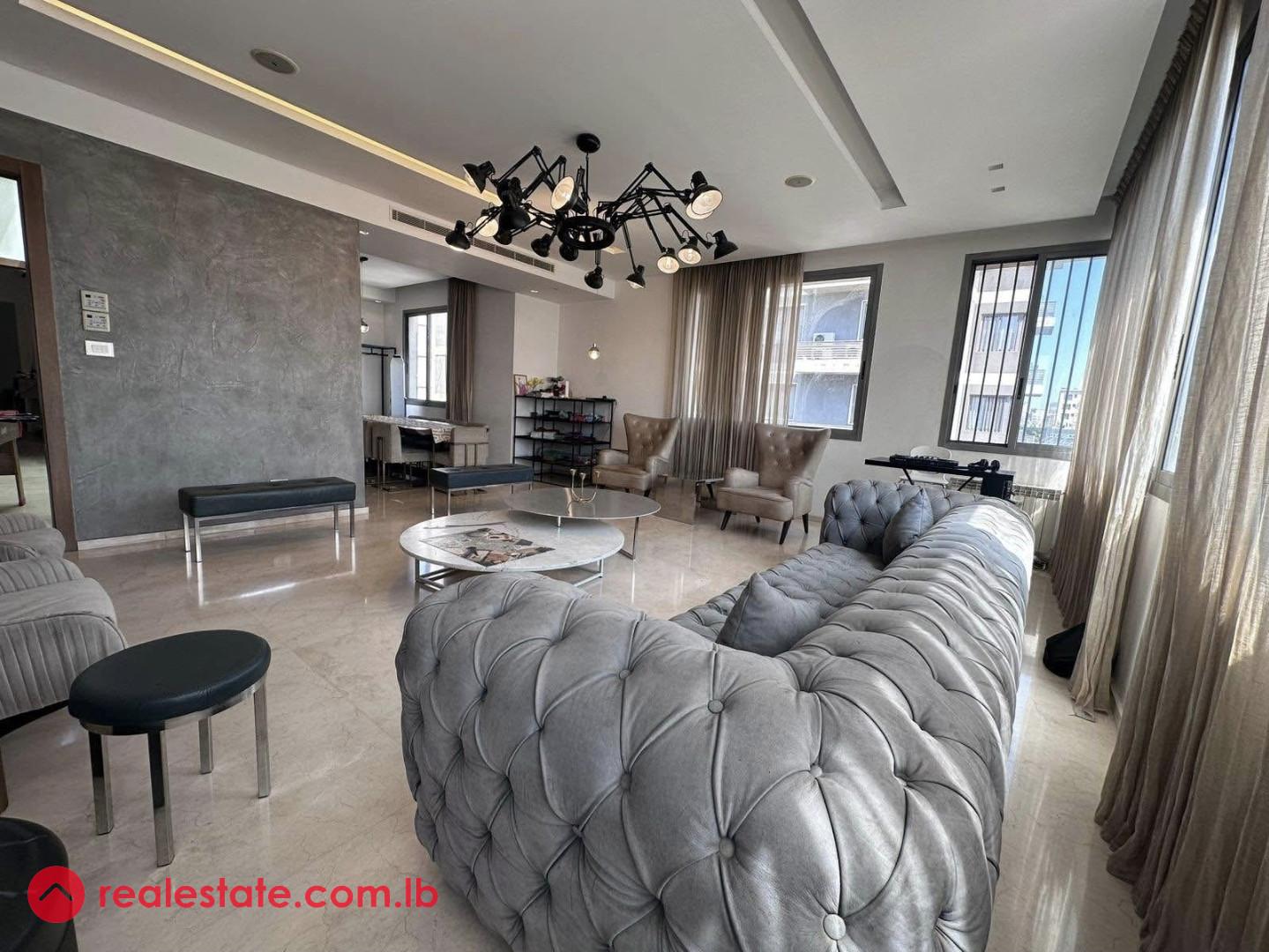 Stunning duplex / terrace/2 parking .