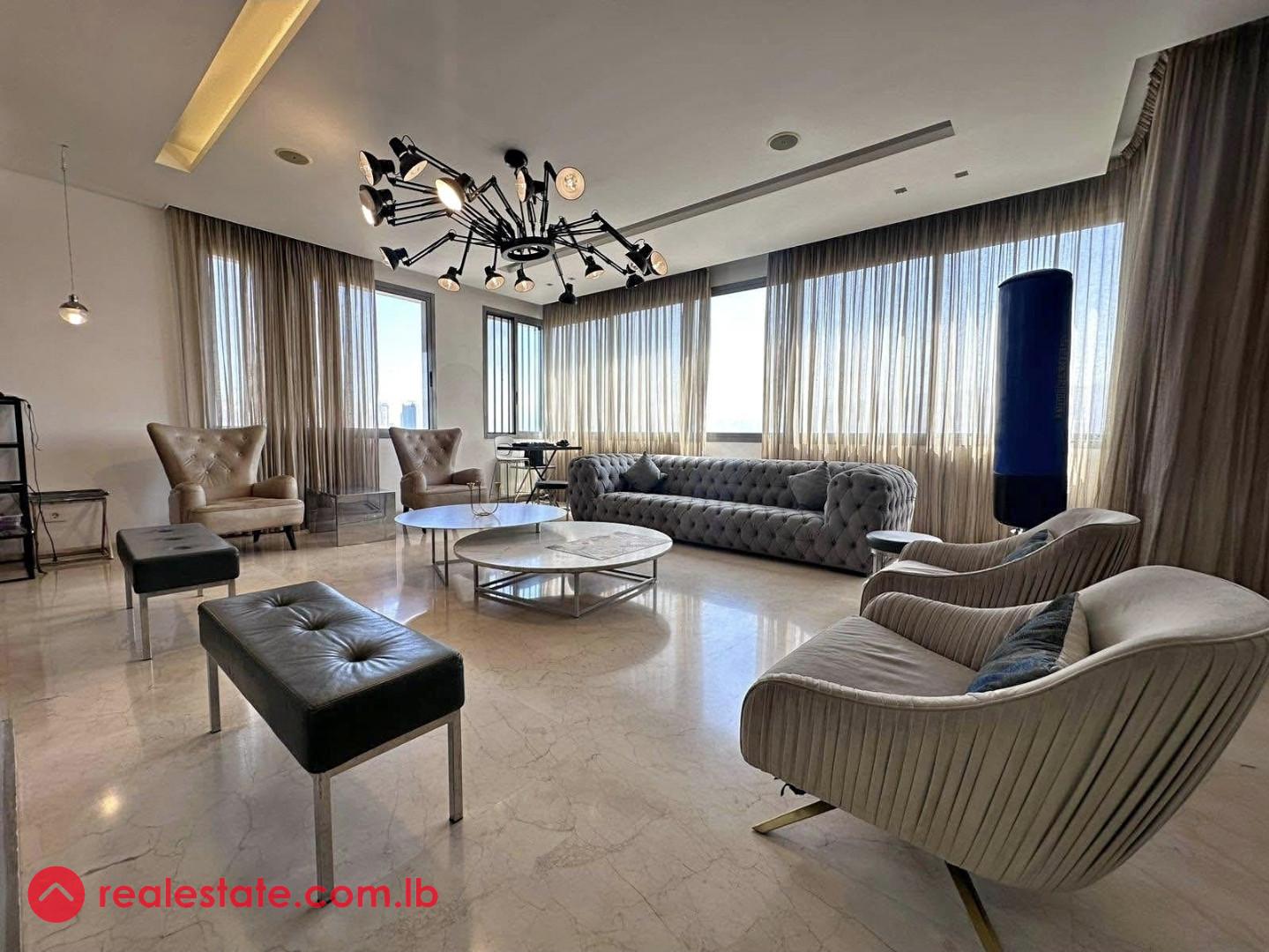 Stunning duplex / terrace/2 parking .