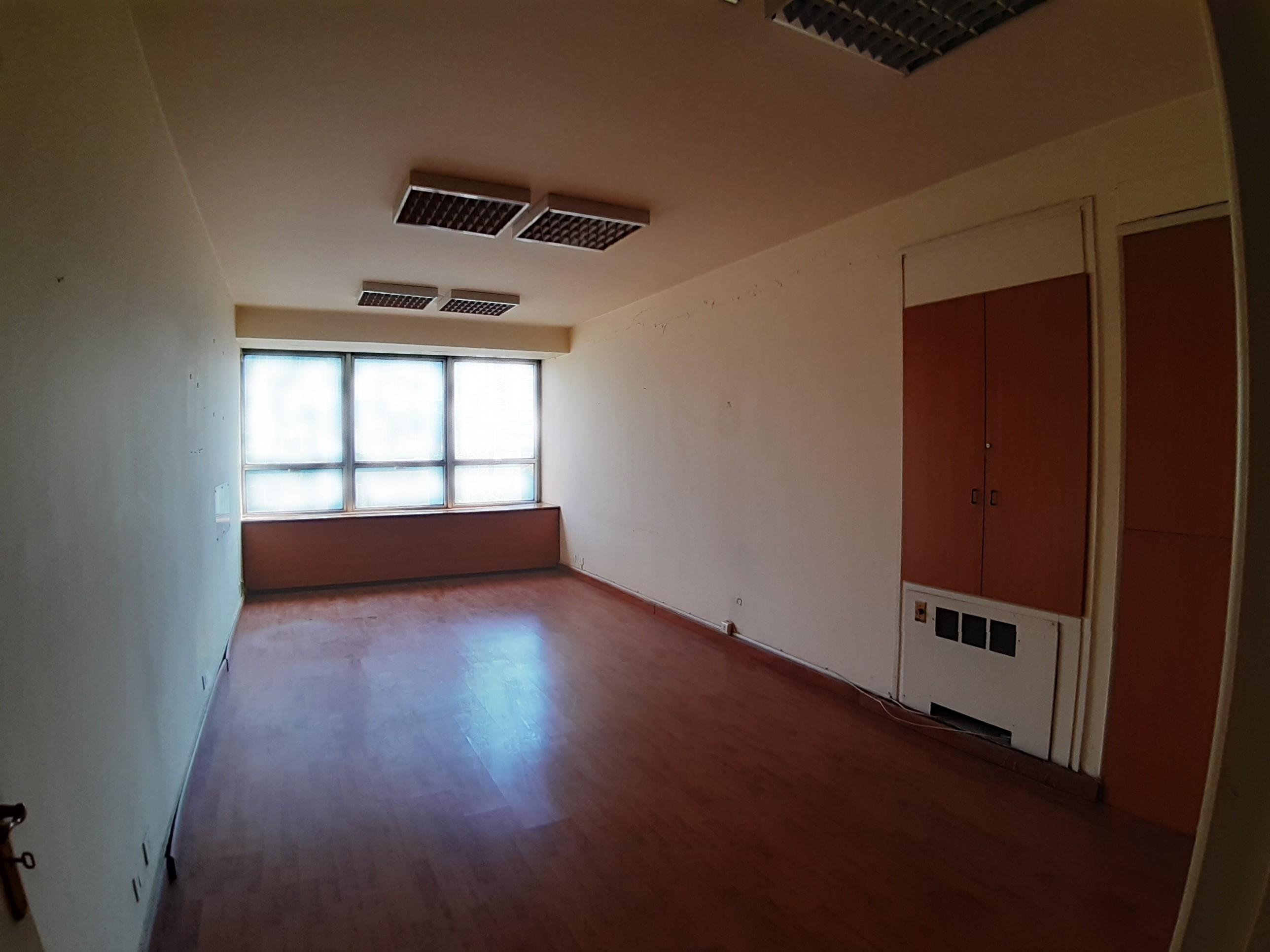 A cozy office space for rent in Achrafieh.