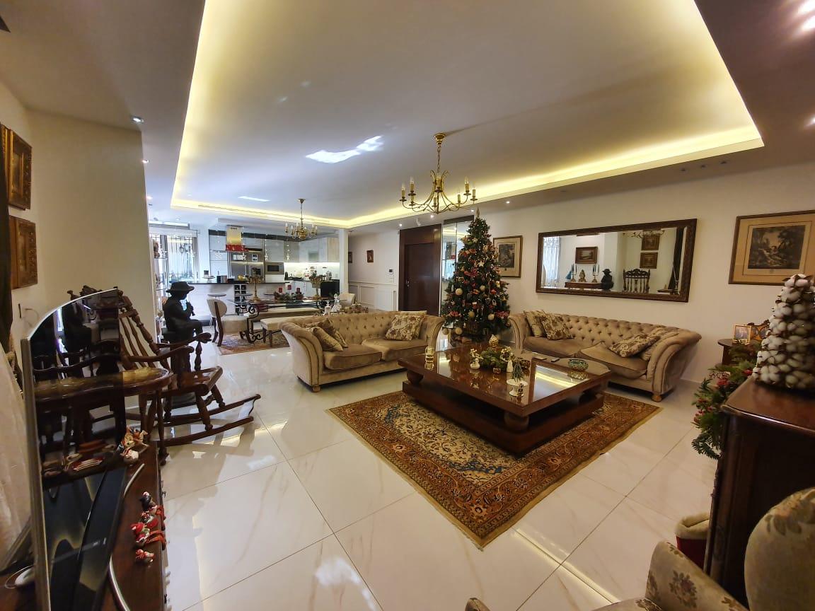 Apartment for rent in Hazmieh (Terrace)