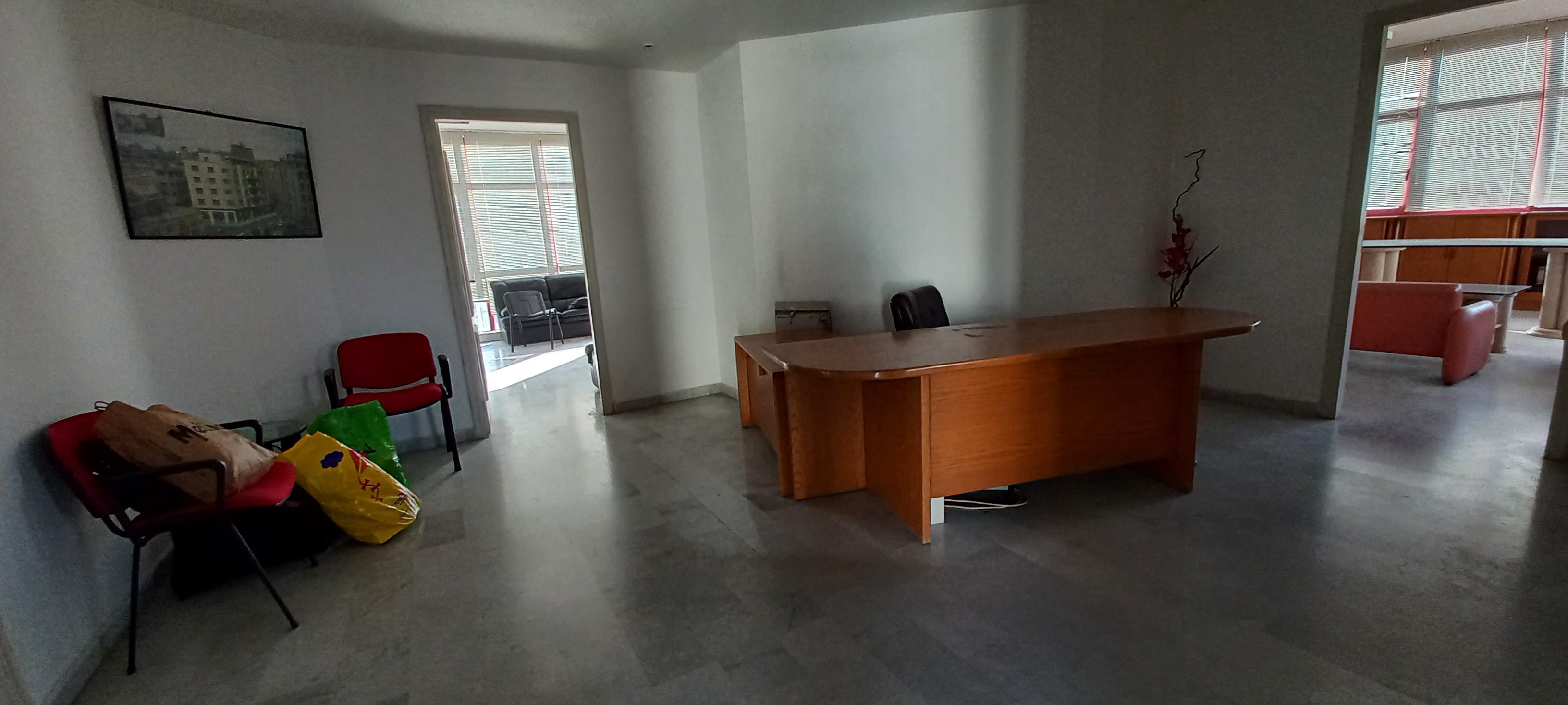 Luminous and Spacious office for rent!! Prime location!