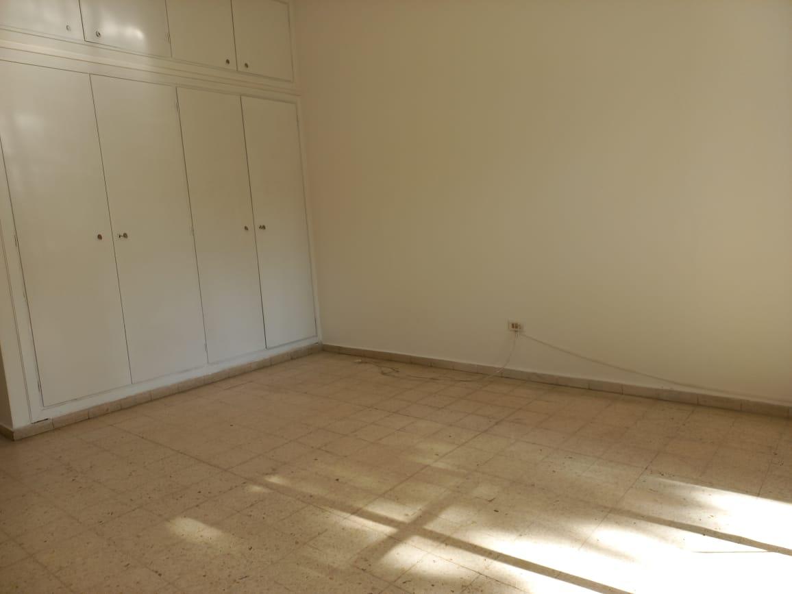 Spacious apartment in Horch Tabet!