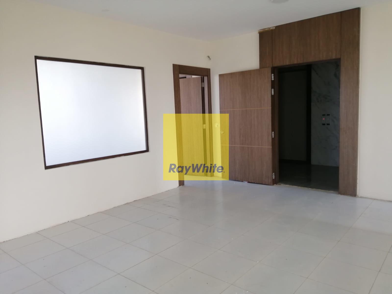 Full floor office for rent | Core and shell