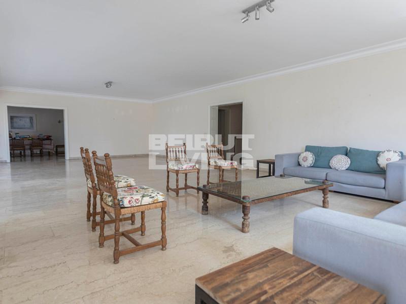 Modern Amenities | Sophisticated | Beautiful Outdoors