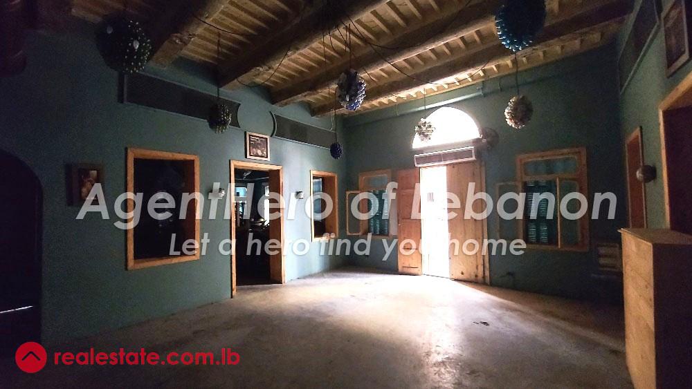 Resto or Pub for Rent - Achrafiyeh