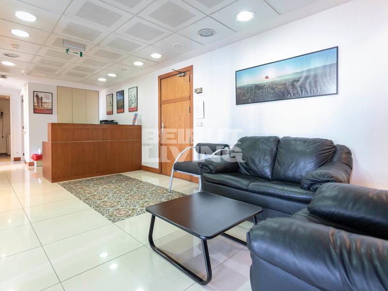Office in Prime Location | Sea View