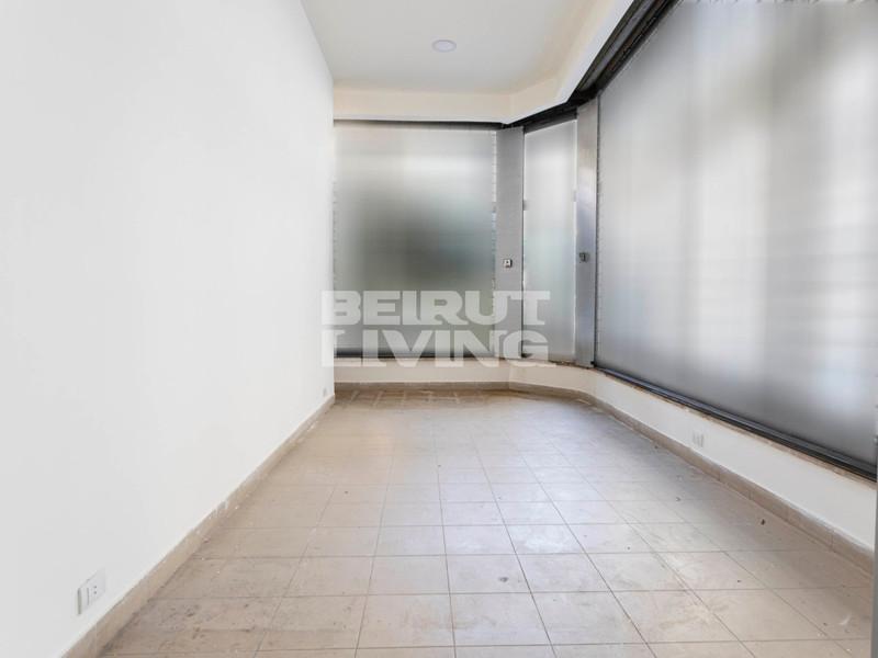 Shop/Office/Warehouse | Prime Location | 5 Parkings