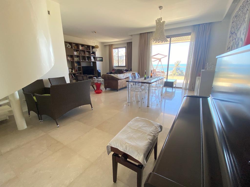 Fully furnished apartment centrally located ! 24/7 Electricity
