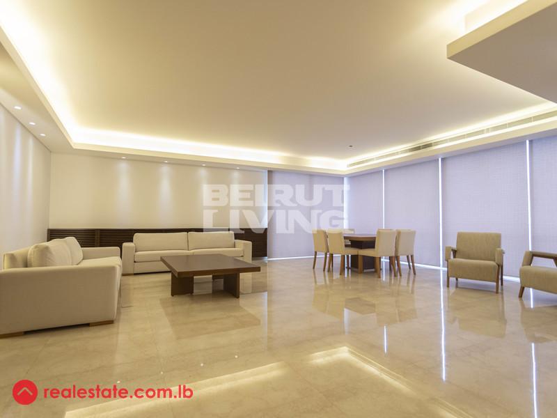 Gorgeous Spacious Flat | Great Location