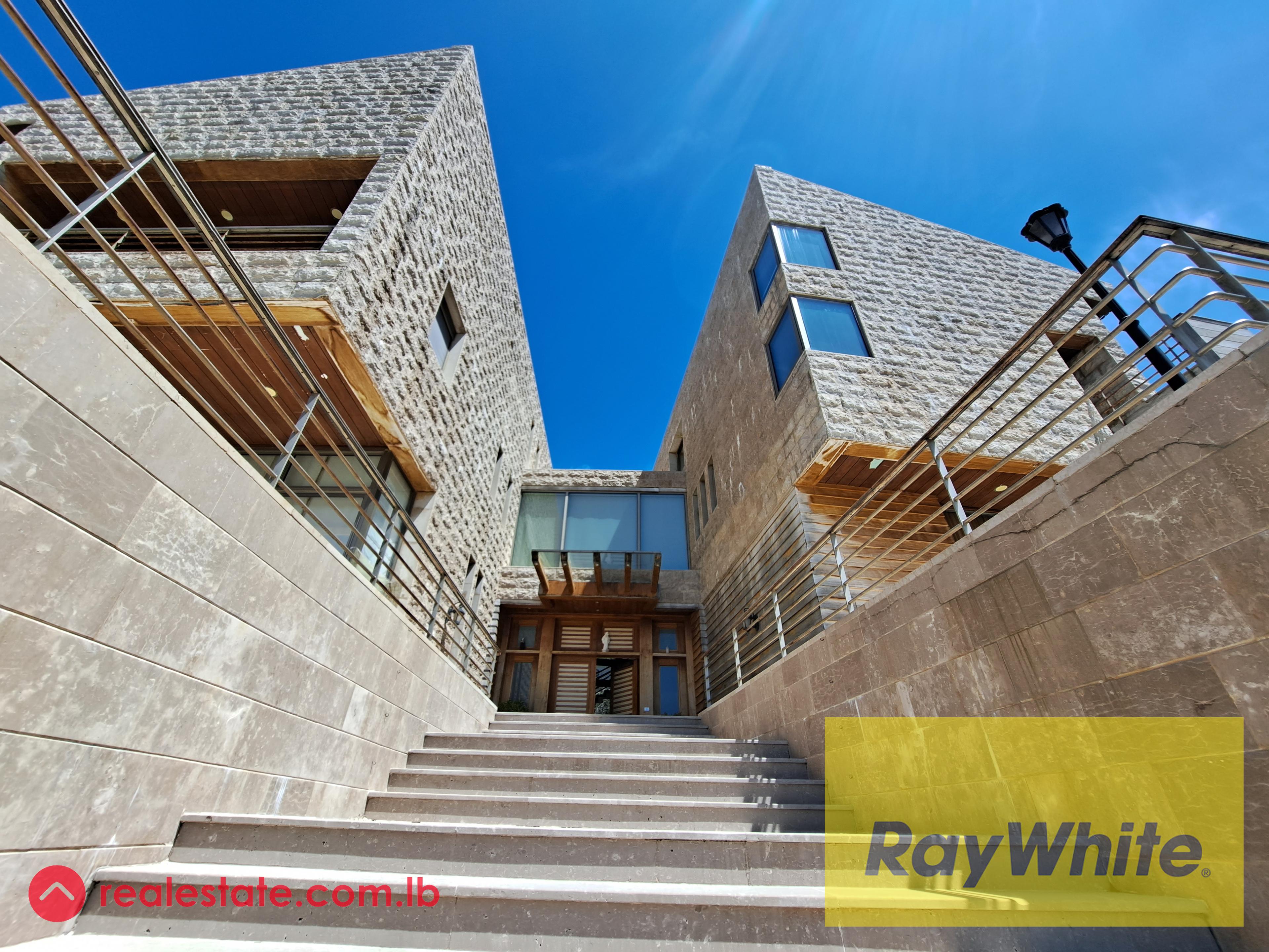 Stunning Villa in Faitroun !!