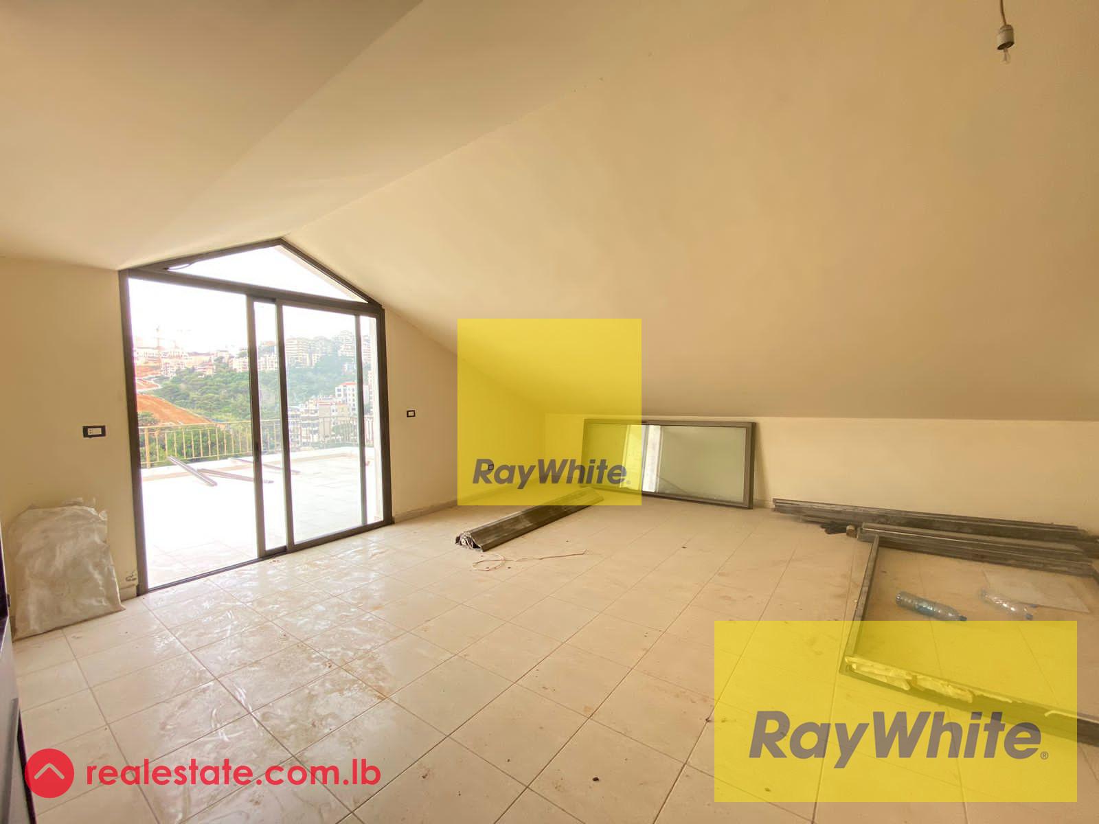 Duplex for sale in Naqqache