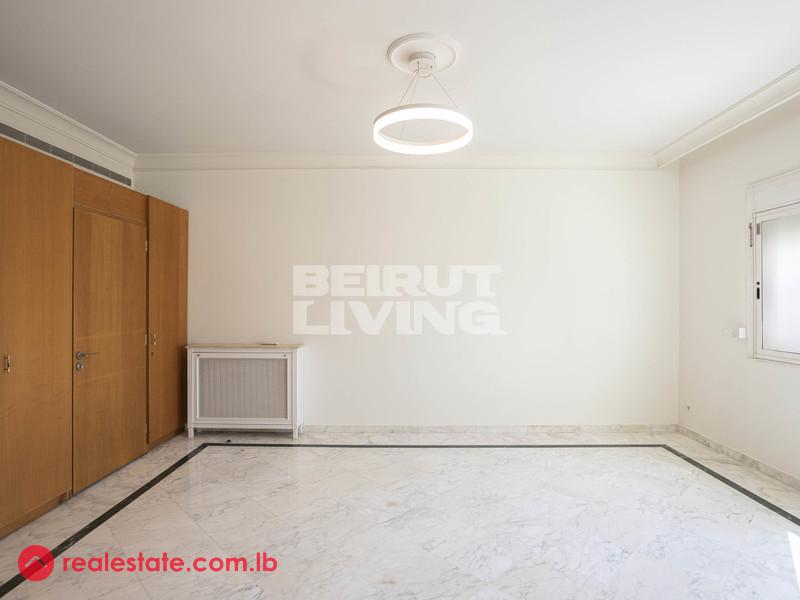 Spacious Flat | Private Elevator | Well Located