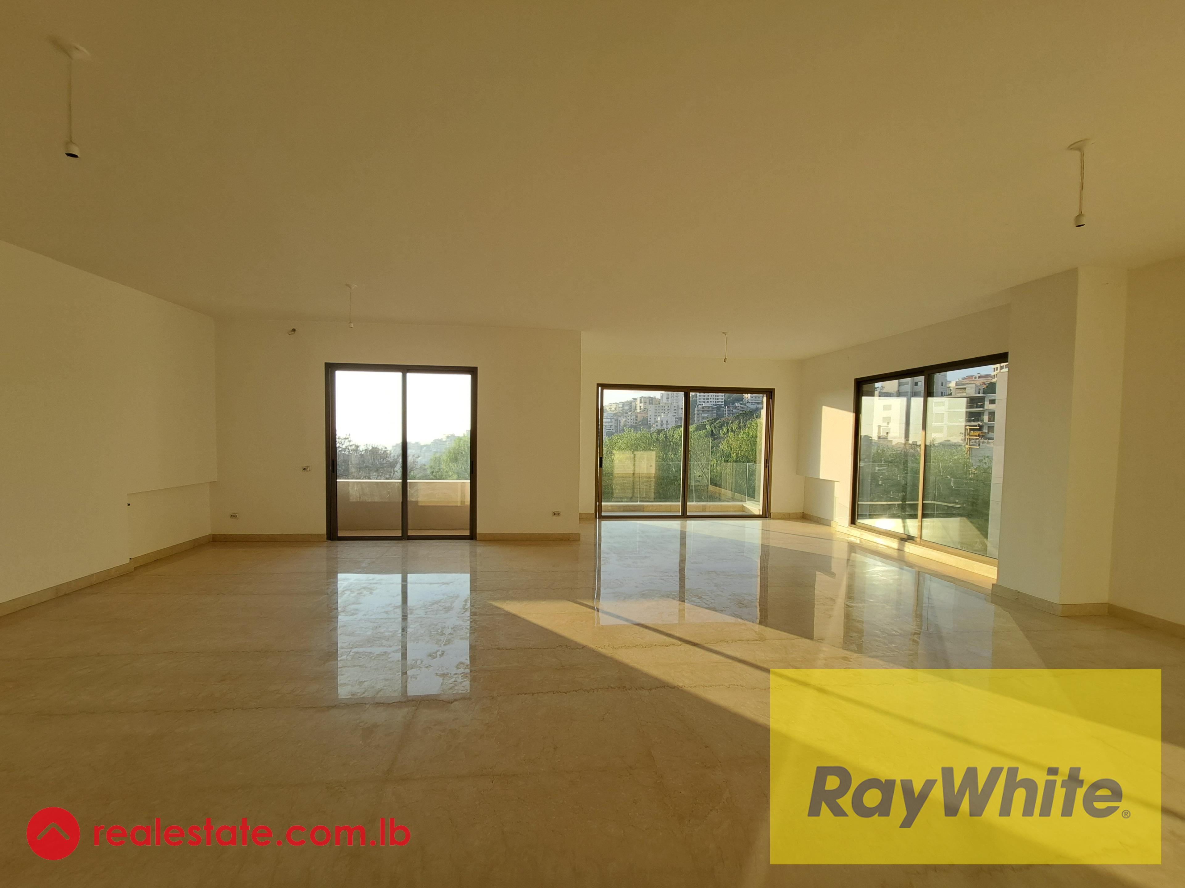 Prestigious Mtayleb Apartment 275Sqm with open view