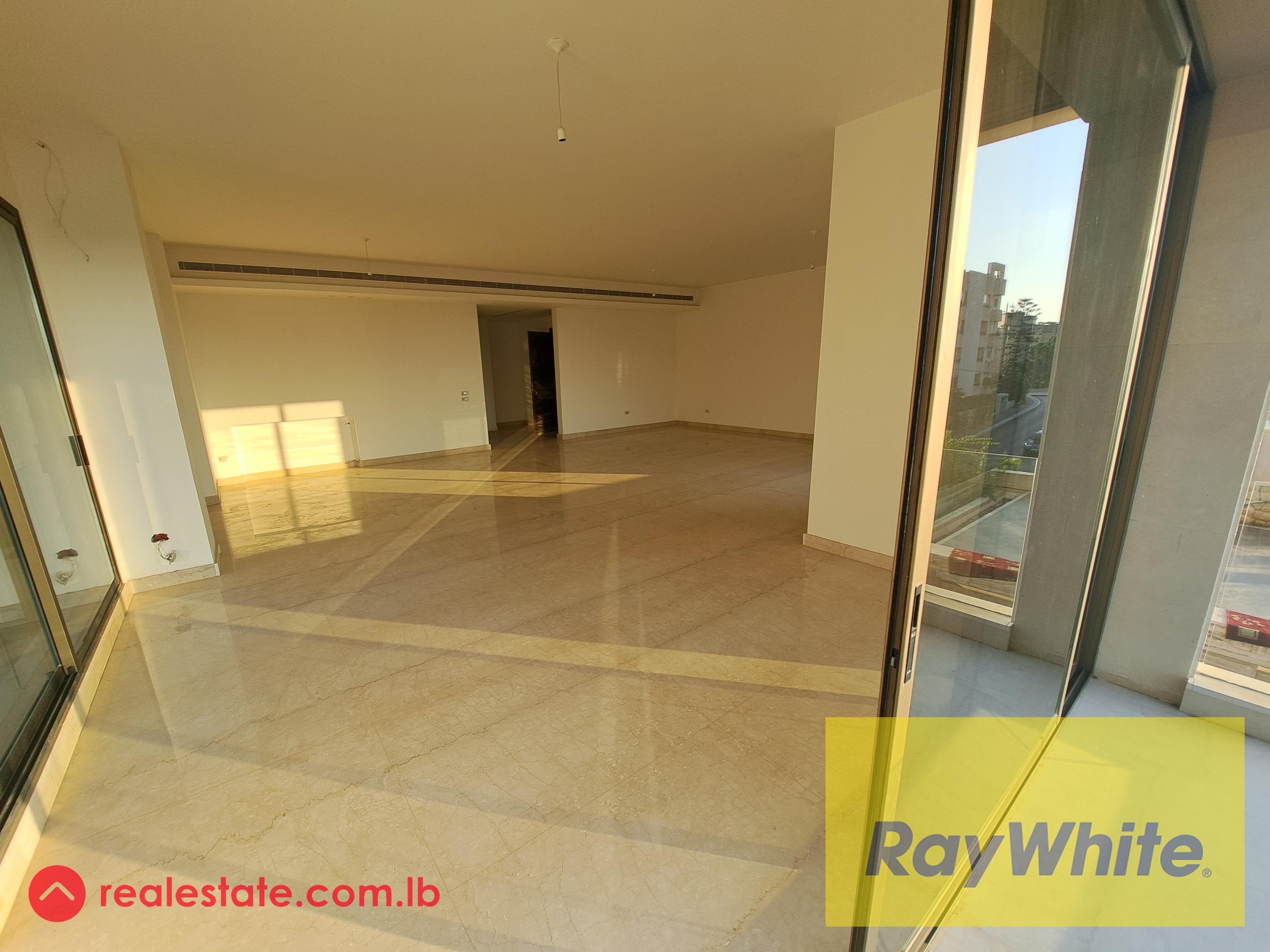 Luxurious Apartment with open view l 280m +75m Garden l