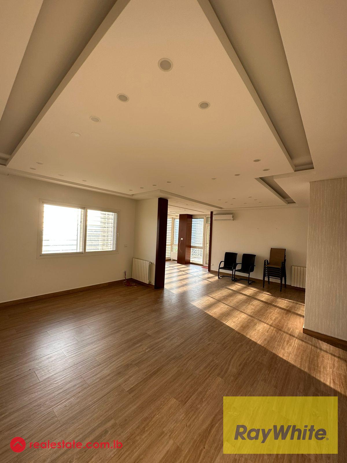 Apartment for Sale with Terrace and Garden in Monteverde