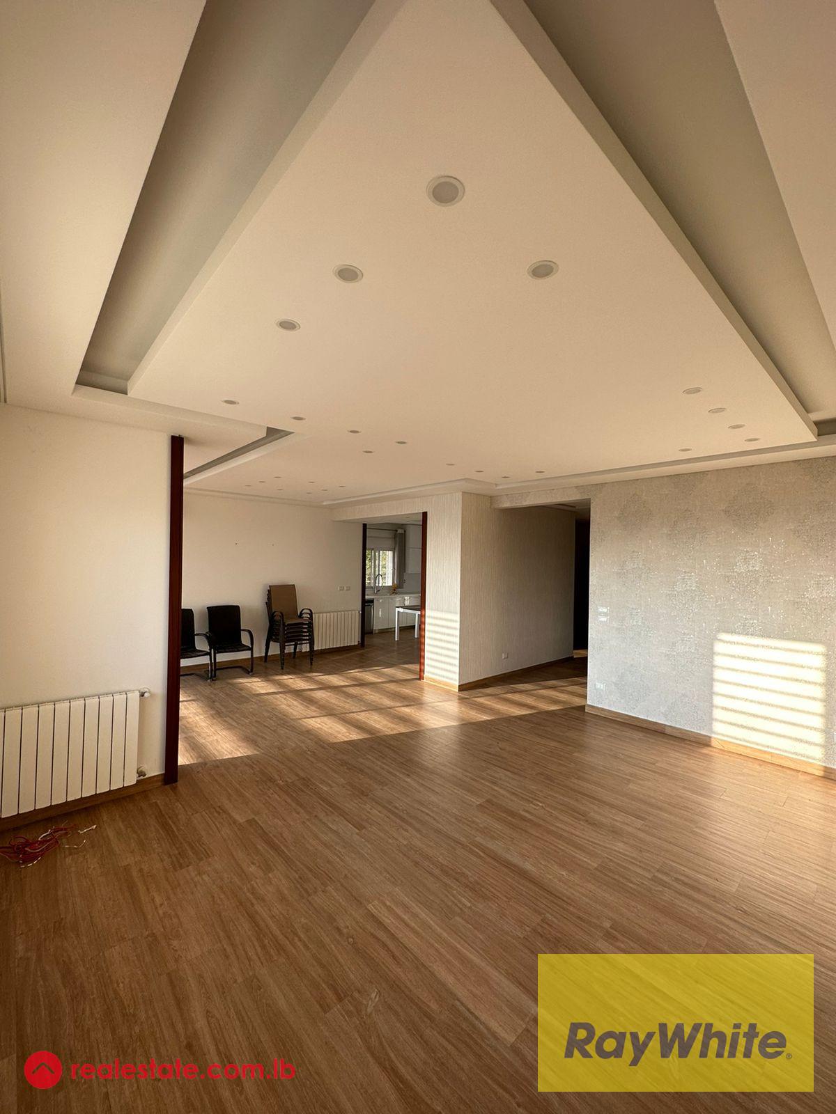 Apartment for Sale with Terrace and Garden in Monteverde