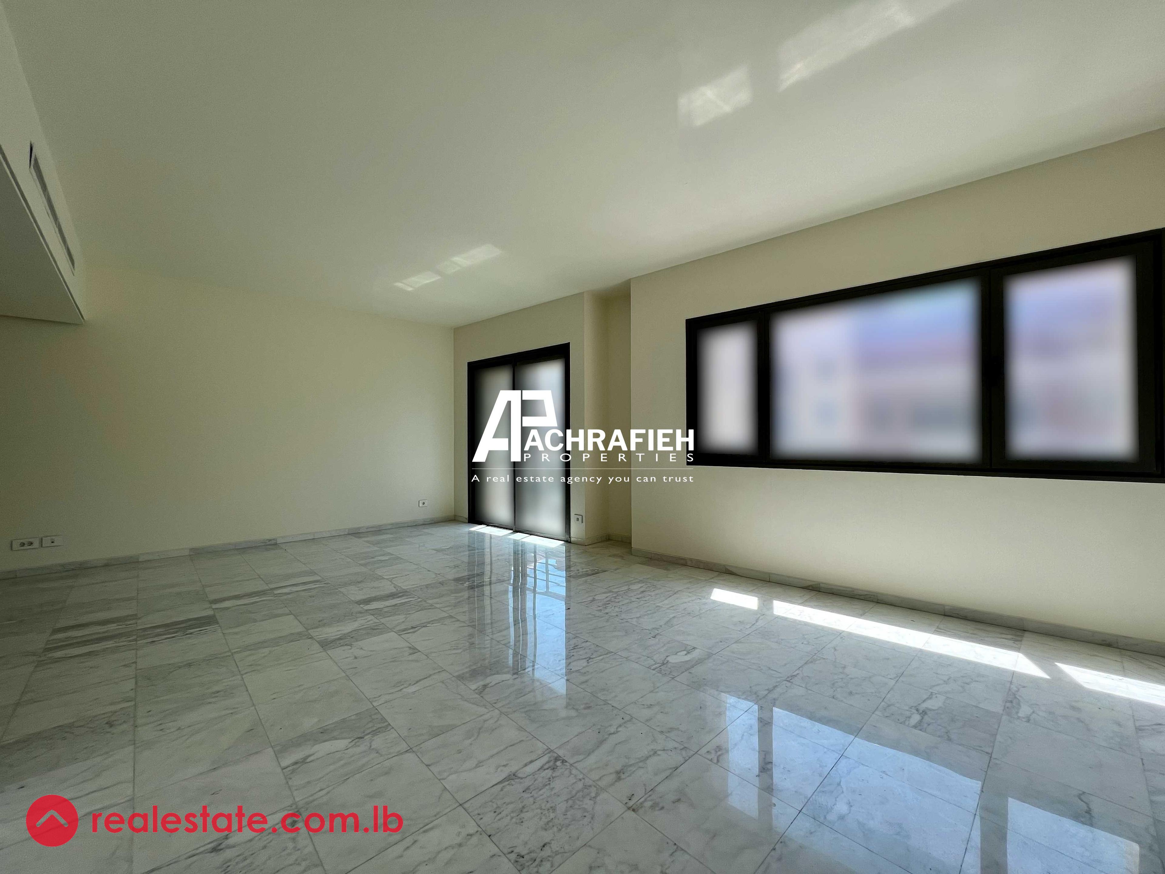 Unfurnished | 160 Sqm | Apartment For Rent