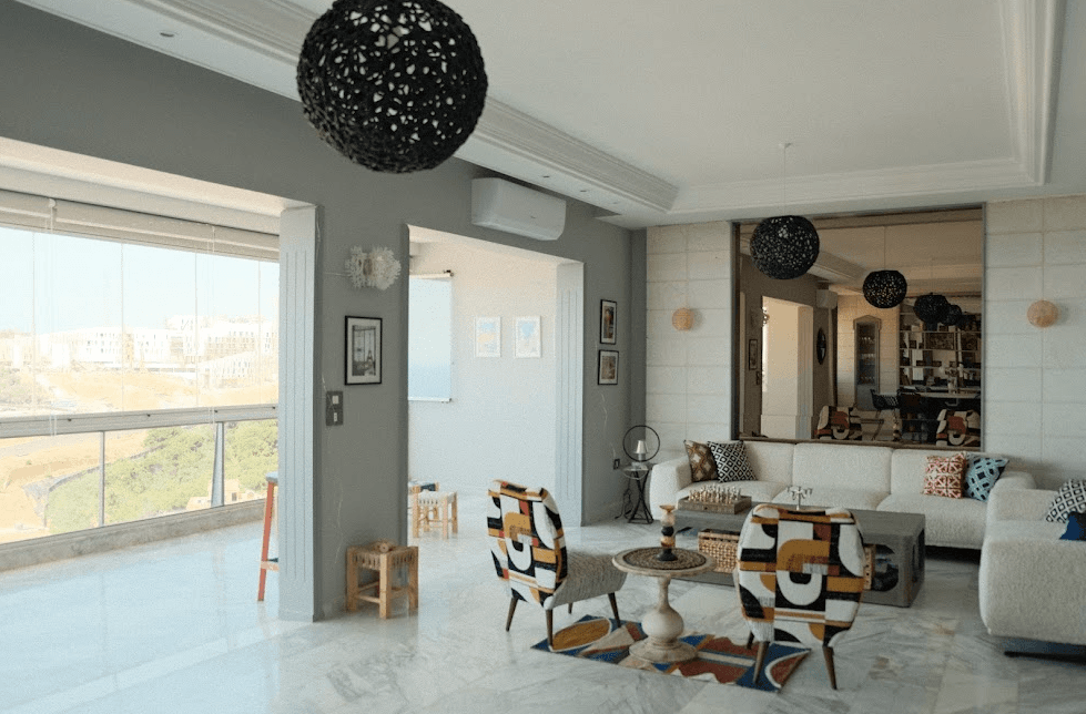 Exquisite 3-Bedroom House with Open Mountain and Sea Views, Available for Rent