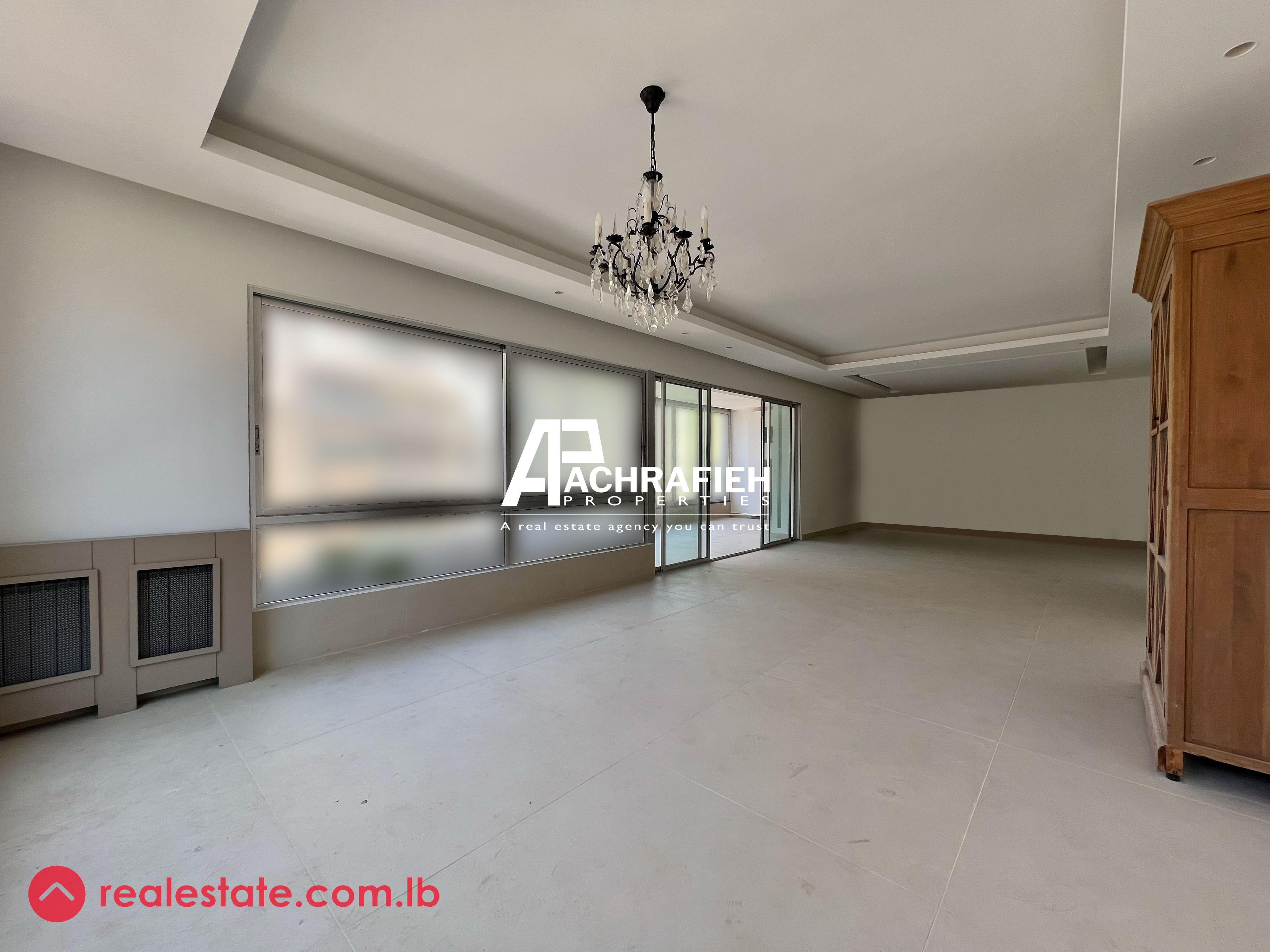 Spacious Apartment For Sale | 270 Sqm