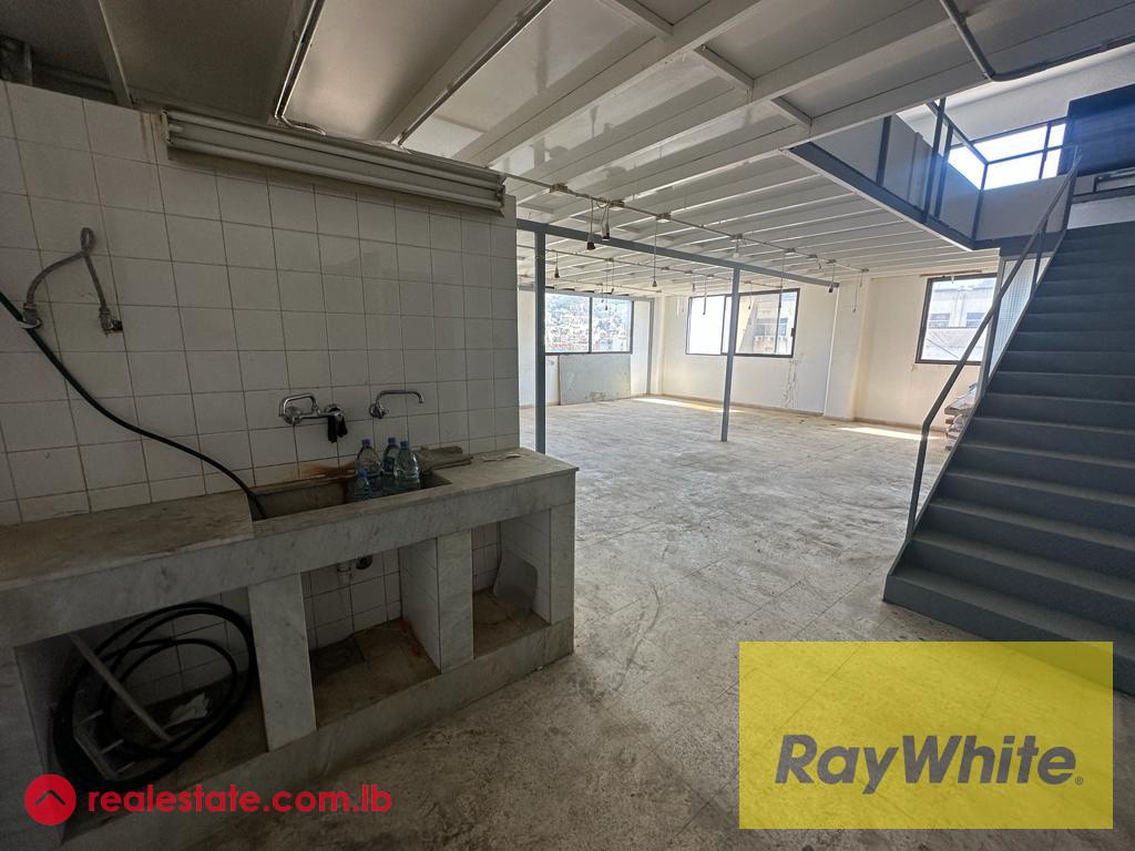 Prime Commercial Warehouse for Sale