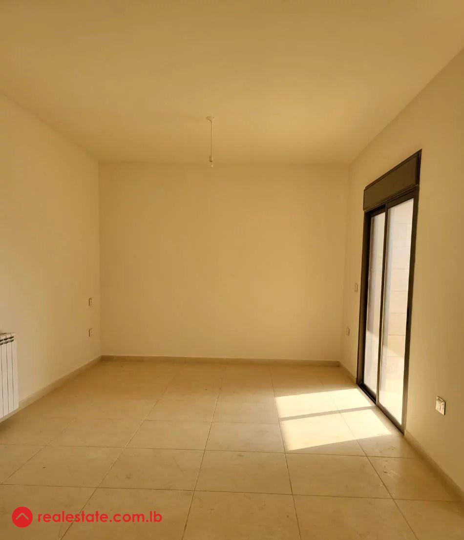 Brand New flat for sale in Zaroon!!