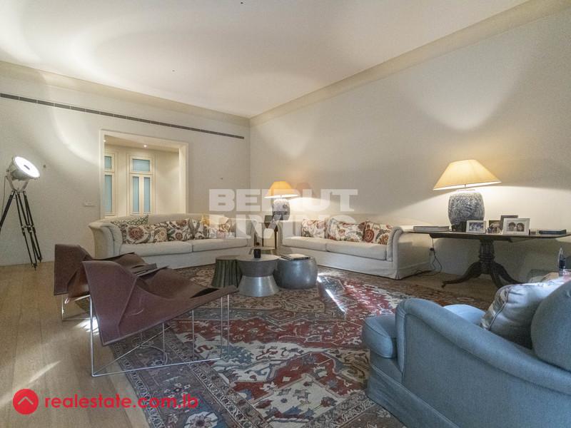 Luxurious | Private Garden | Prime Location