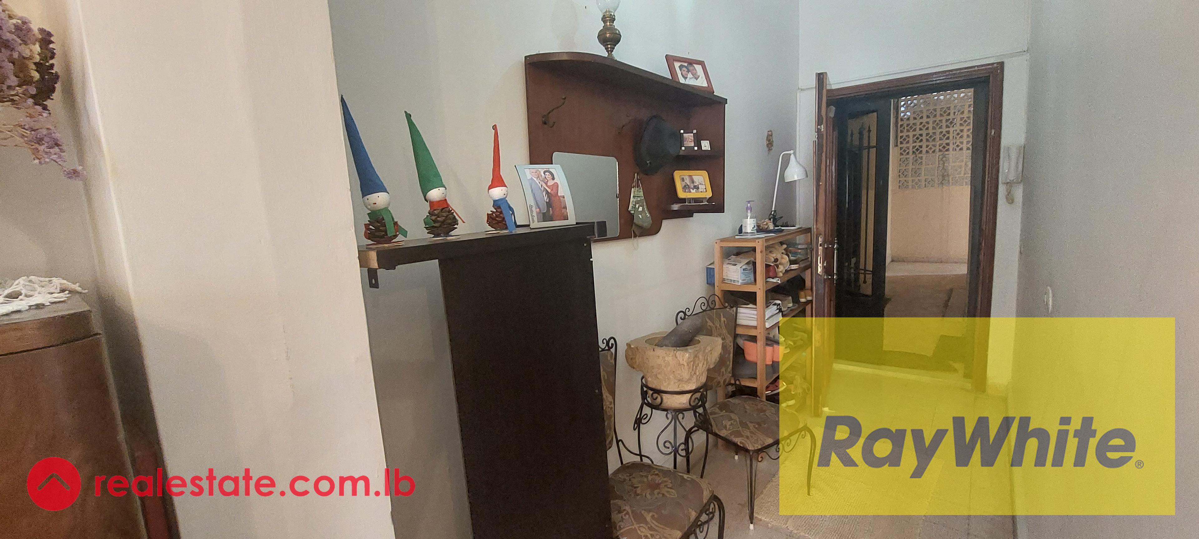 Apartment for sale in Furn El Chebbak
