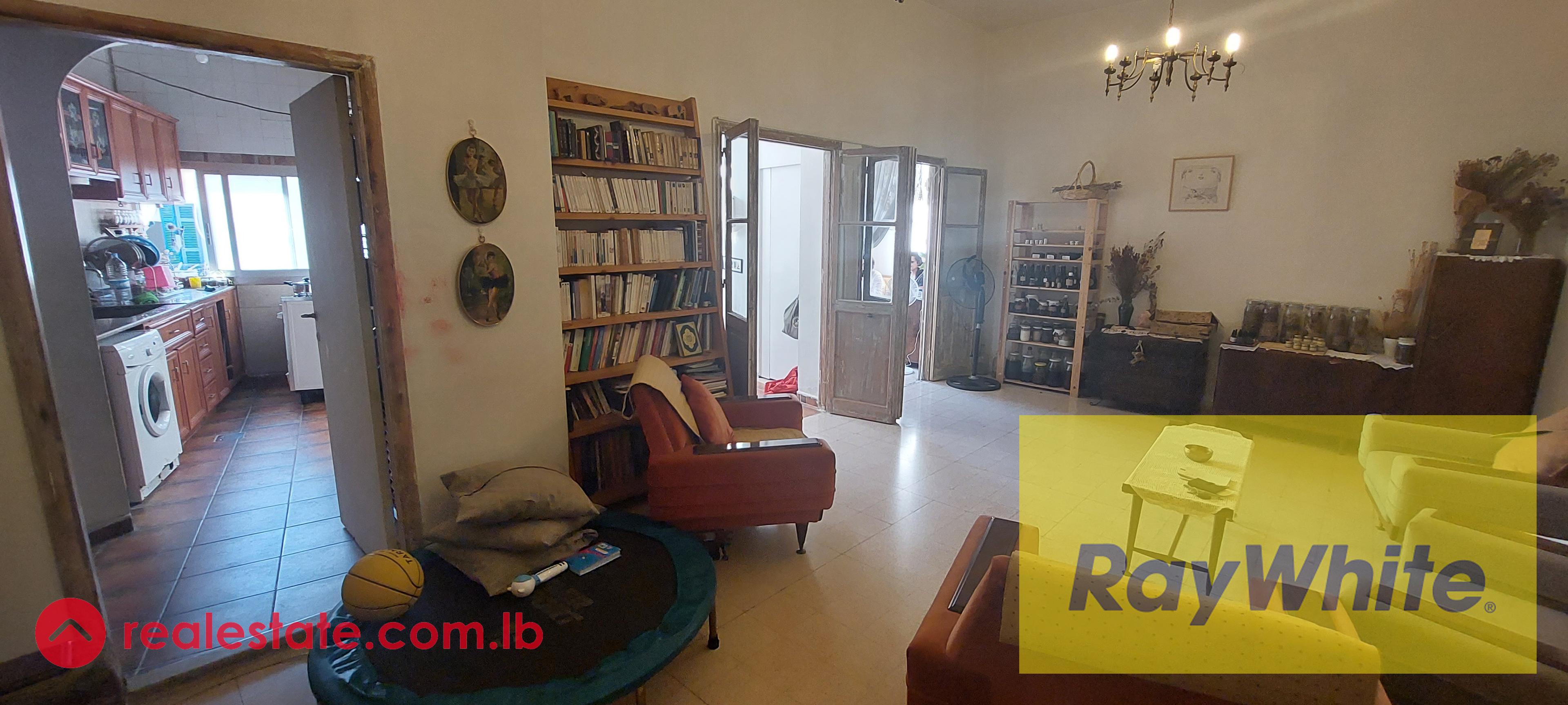 Apartment for sale in Furn El Chebbak
