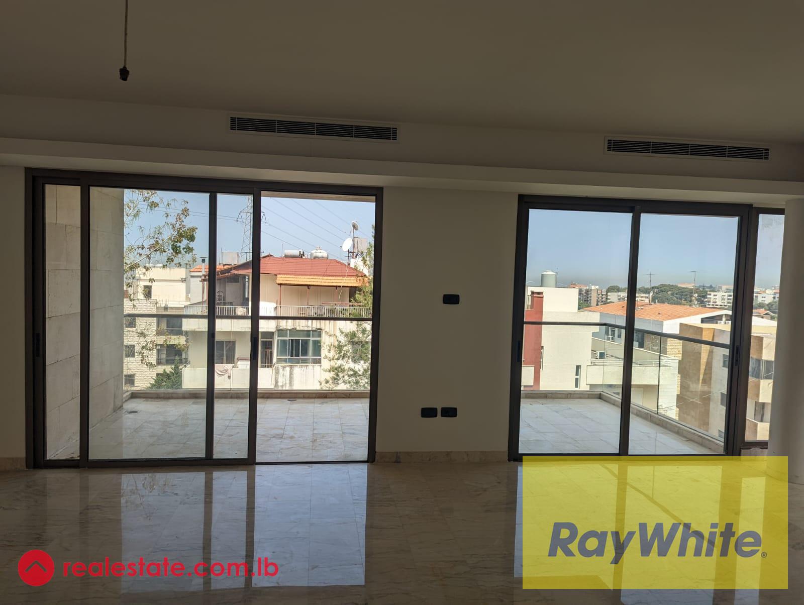 High end 3 bedrooms apartment for sale 285Sqm