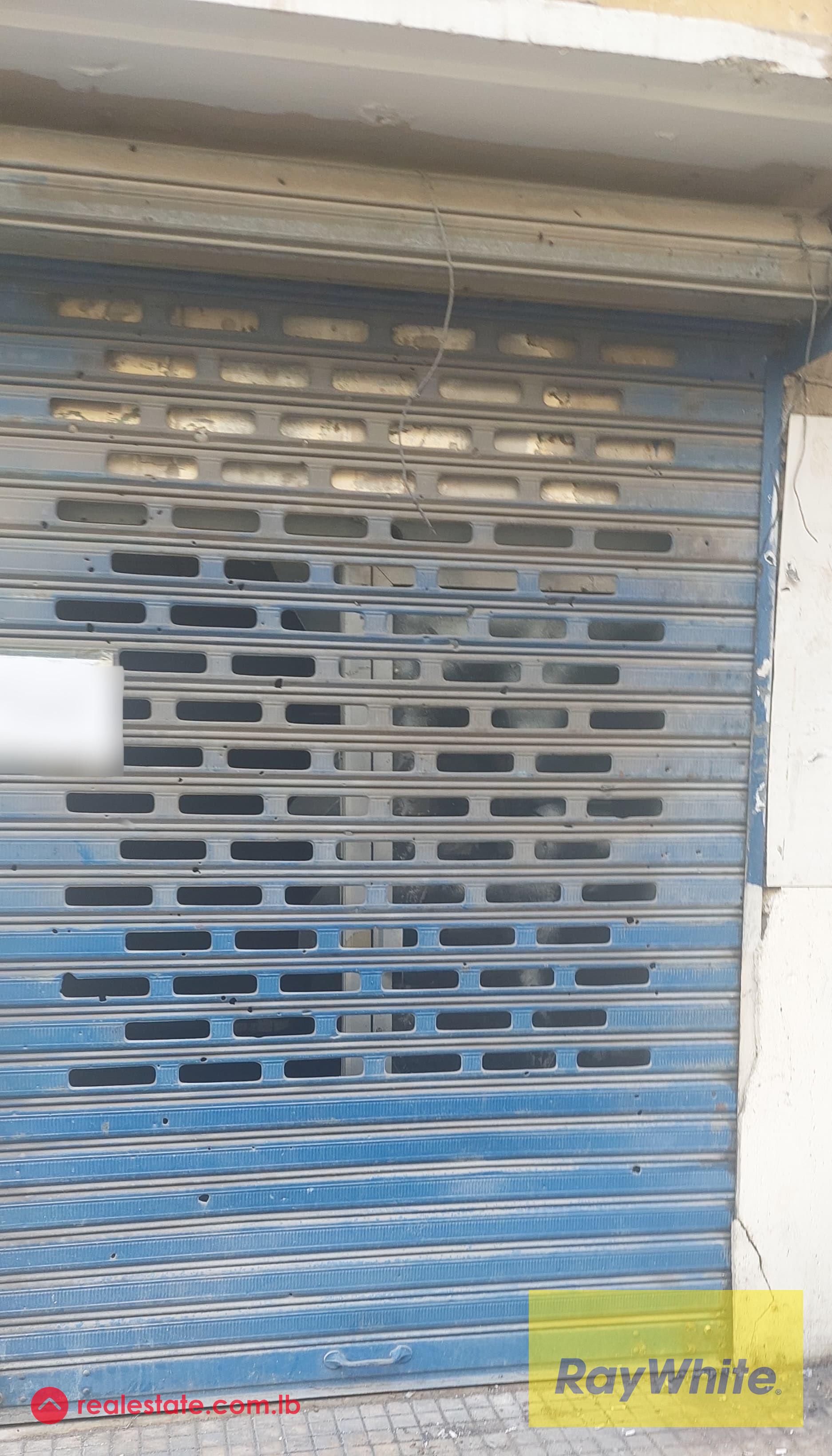 Shop for sale in Furn El Chebbak