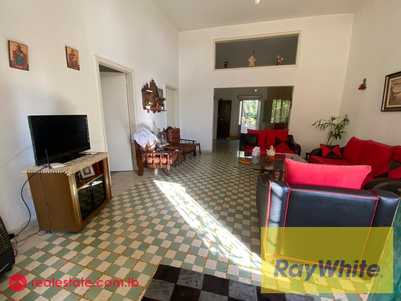 Vintage House for sale in Hadath