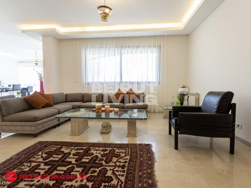 Spacious Charming Apartment | 3 Balconies