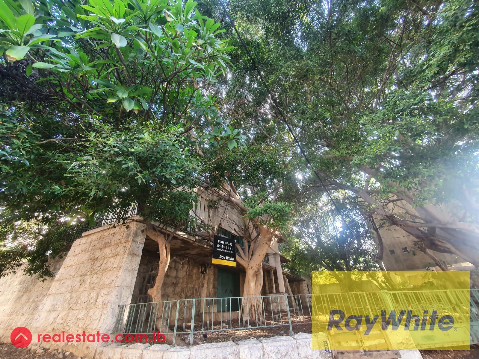 Land for sale in Hazmieh|Prime location