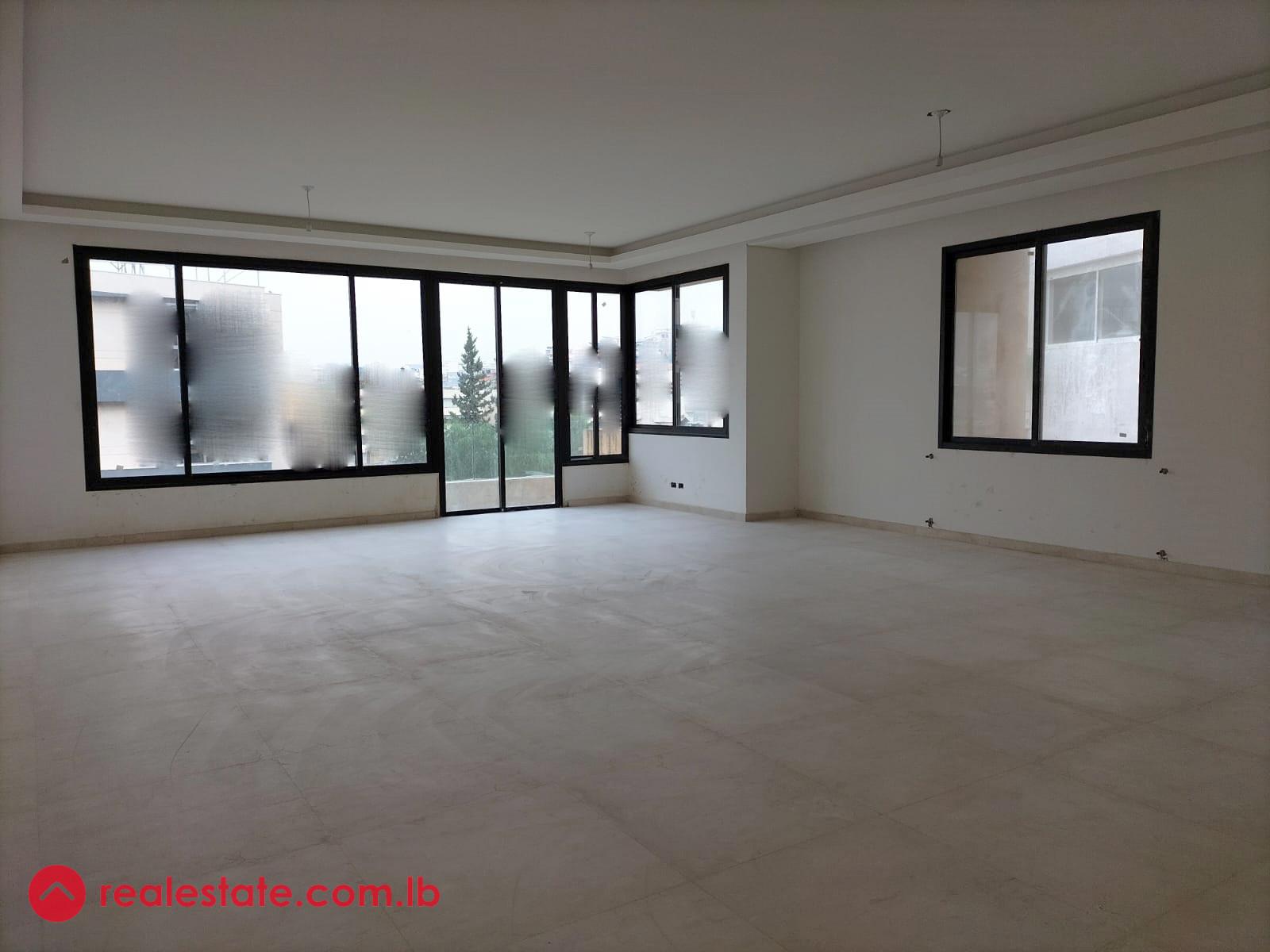 Duplex in Hazmieh/Mar Takla, Baabda