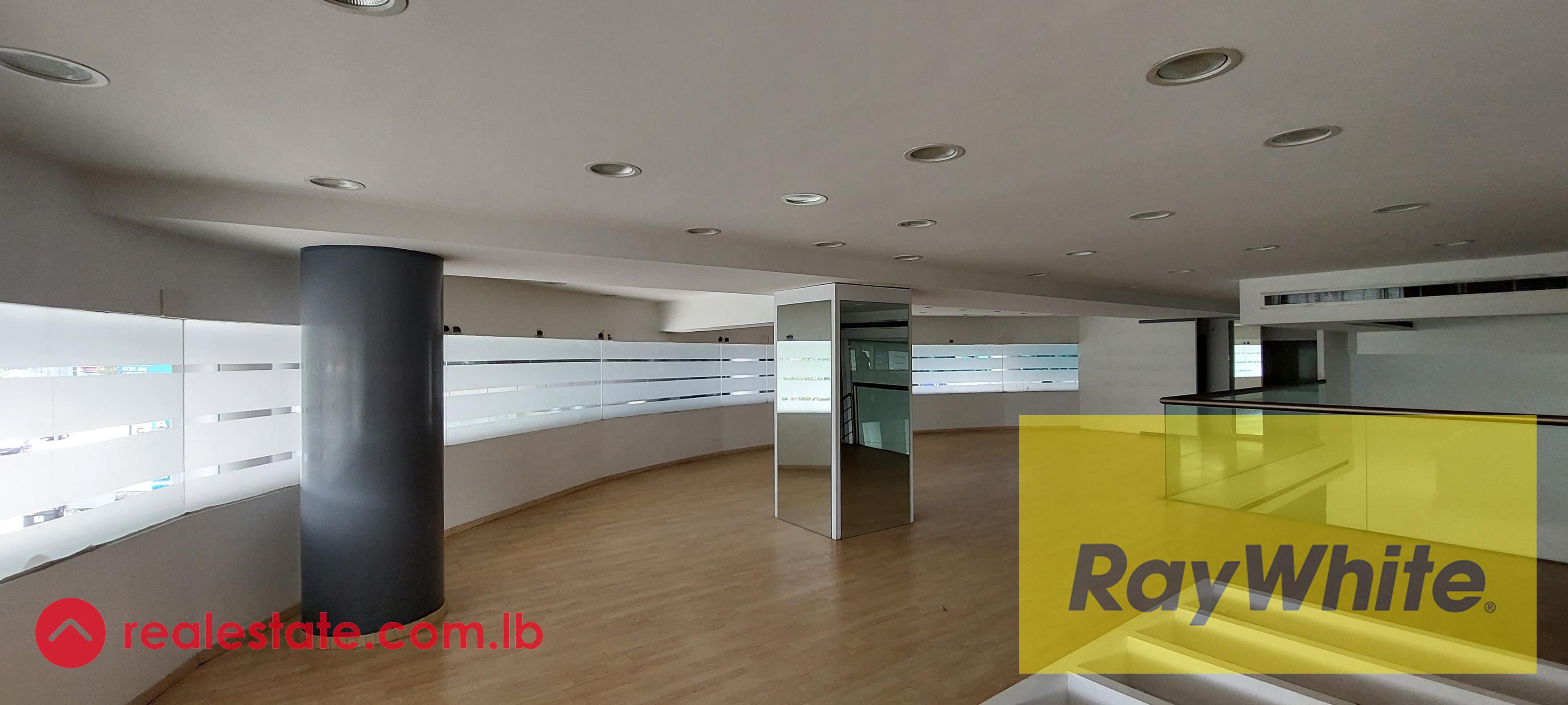 Retail Outlet for rent in Hazmieh