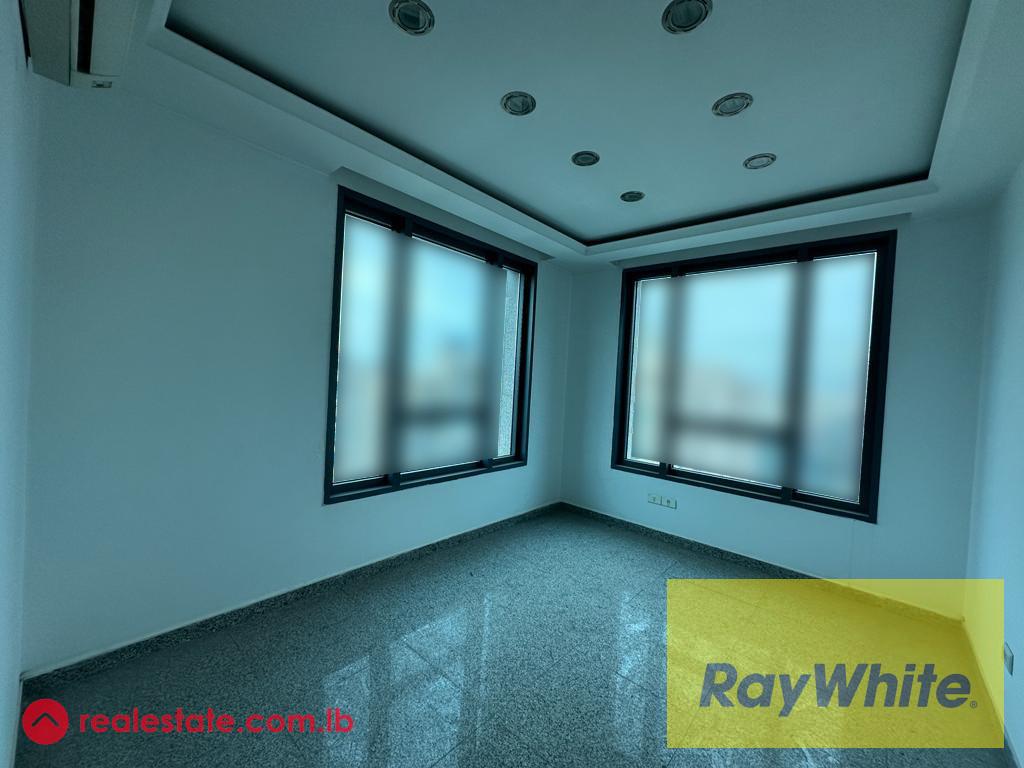 Office for Rent in Jdeideh Highway