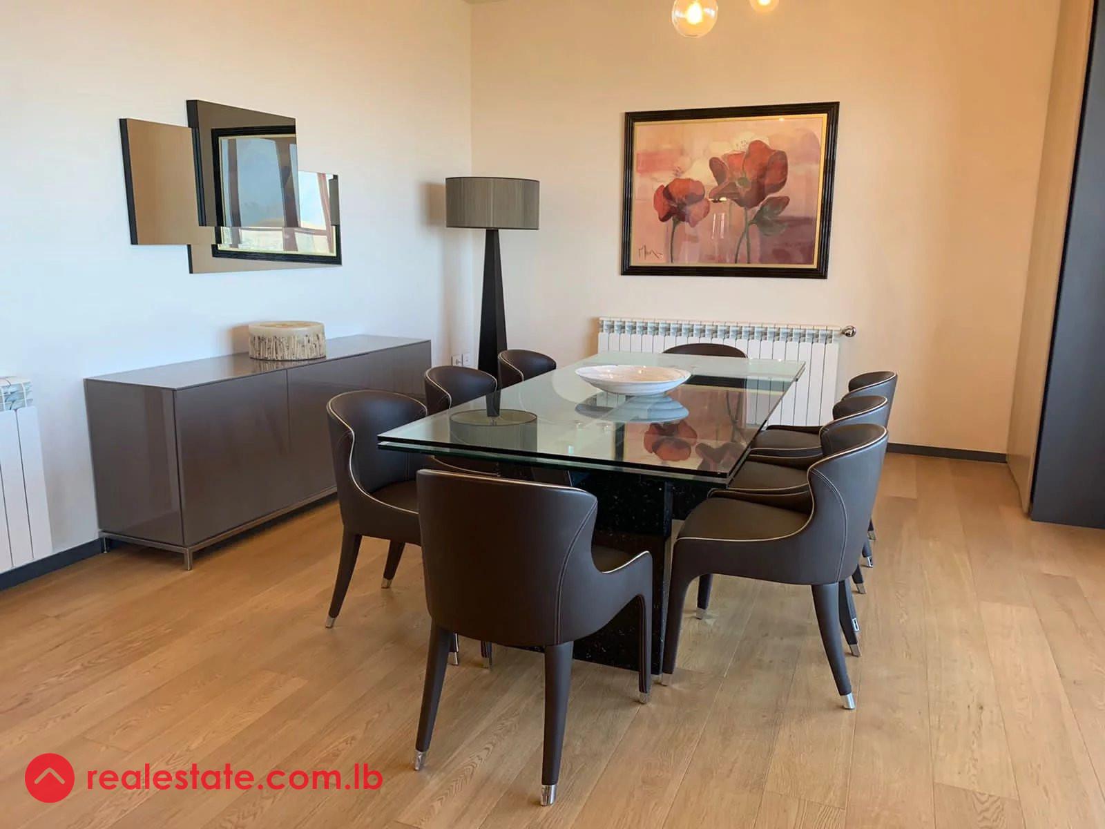 Luxurious Simplex with Amenities